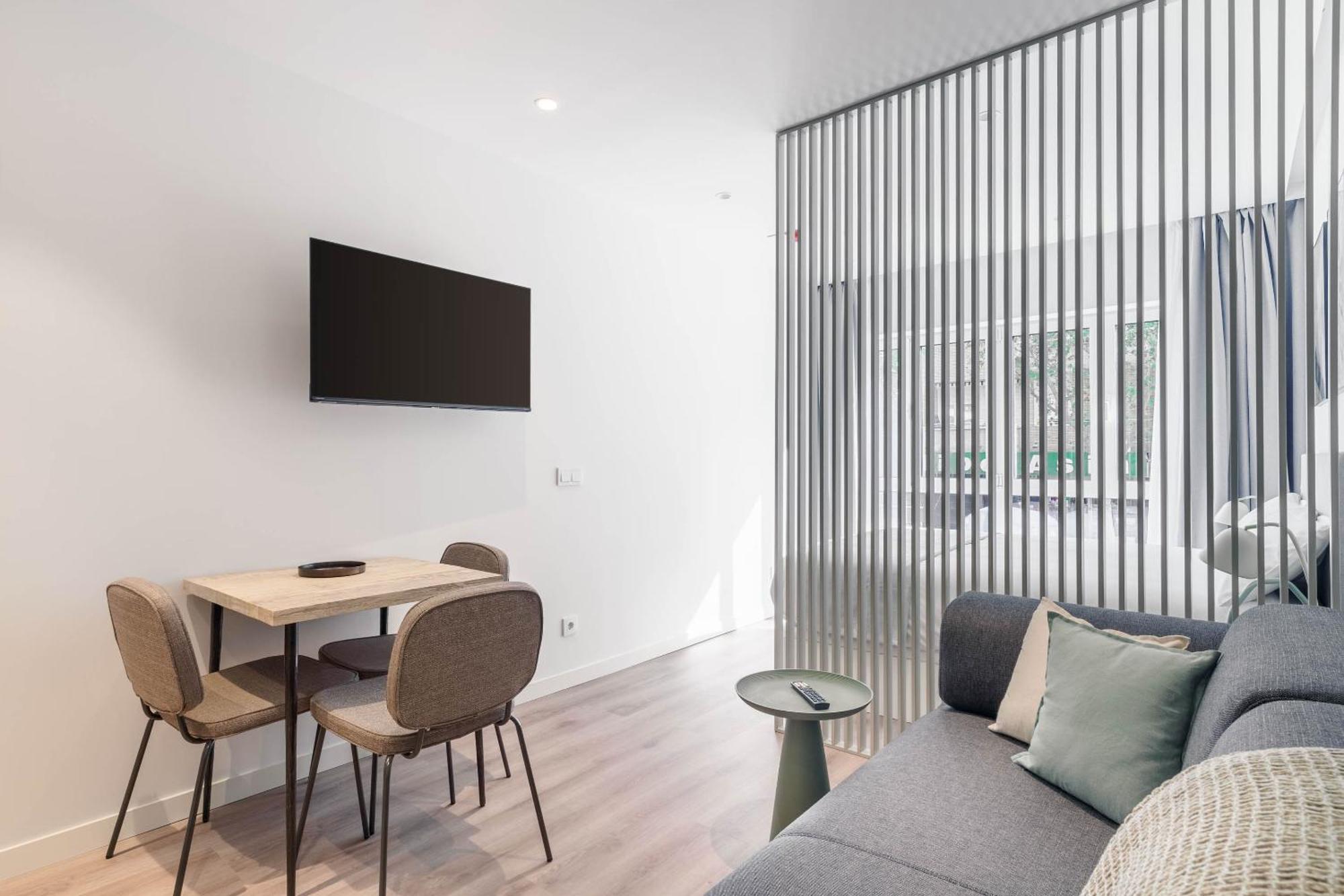 Limehome Madrid Calle De Juan Hurtado De Mendoza 客房 照片