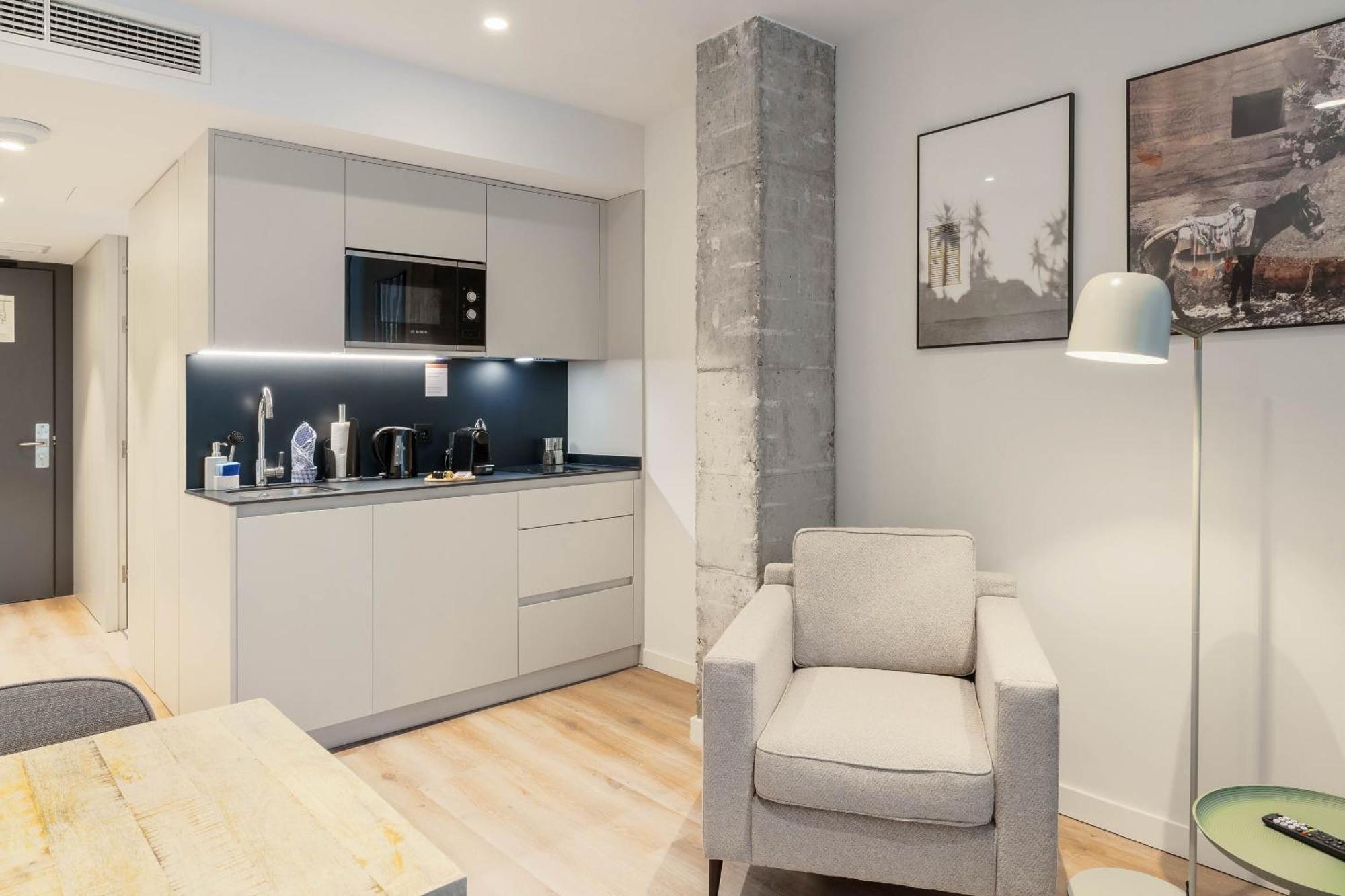 Limehome Madrid Calle De Juan Hurtado De Mendoza 外观 照片