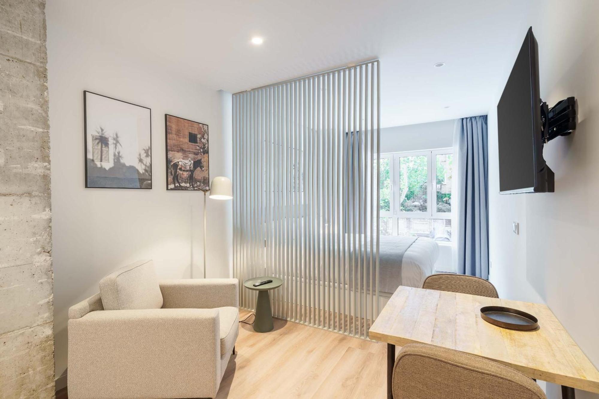 Limehome Madrid Calle De Juan Hurtado De Mendoza 外观 照片