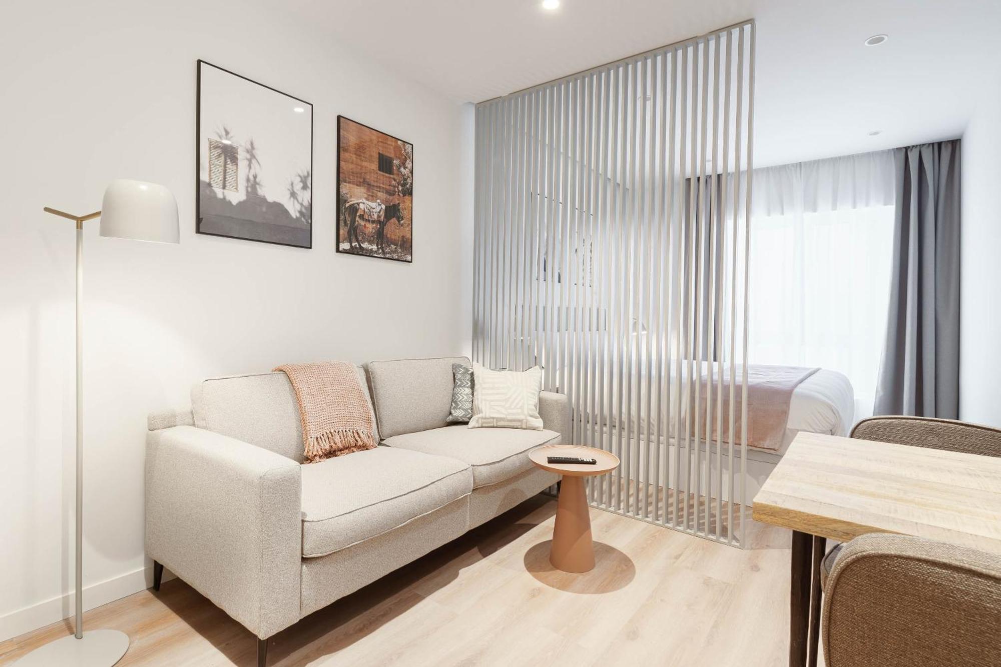 Limehome Madrid Calle De Juan Hurtado De Mendoza 外观 照片