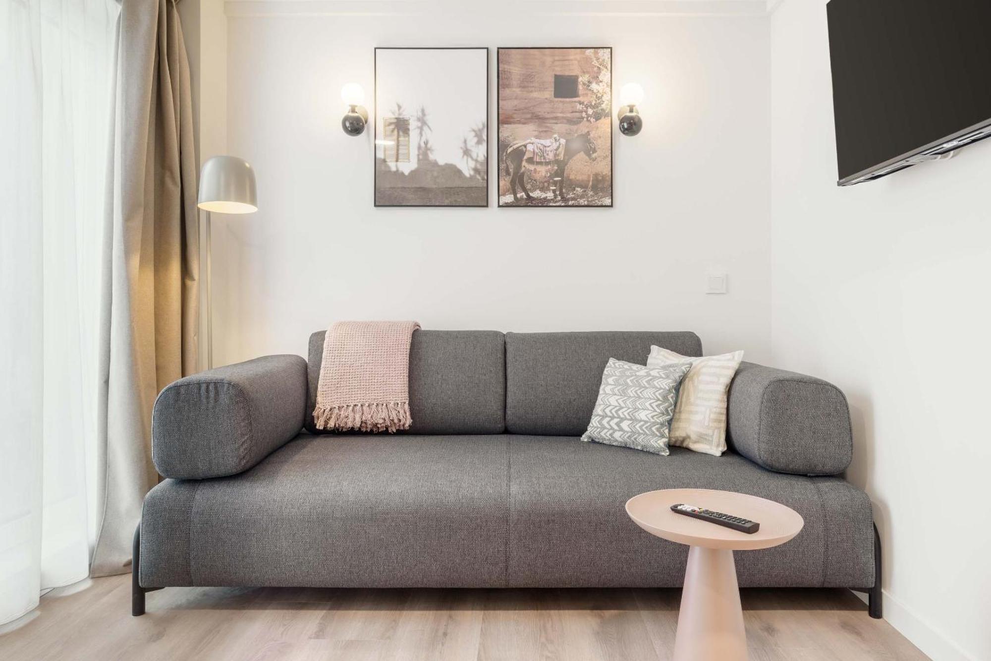 Limehome Madrid Calle De Juan Hurtado De Mendoza 外观 照片