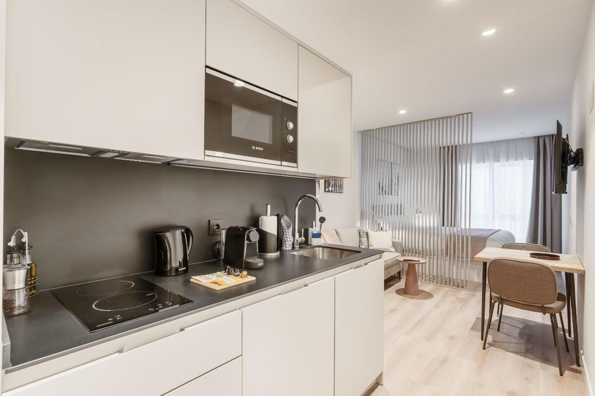 Limehome Madrid Calle De Juan Hurtado De Mendoza 外观 照片