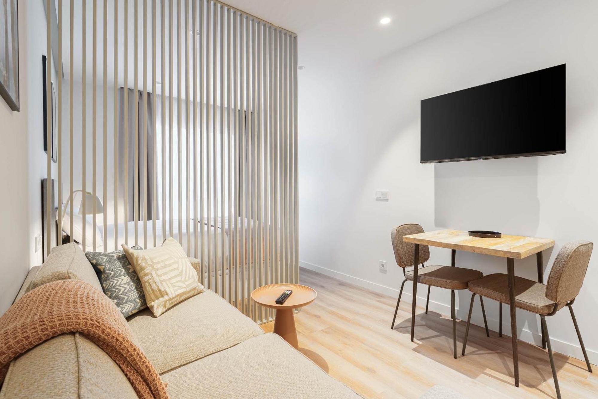 Limehome Madrid Calle De Juan Hurtado De Mendoza 外观 照片
