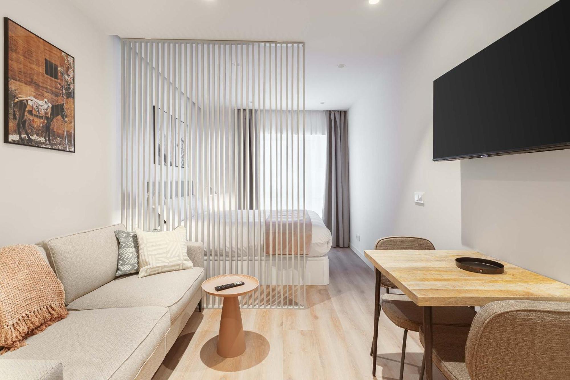 Limehome Madrid Calle De Juan Hurtado De Mendoza 外观 照片